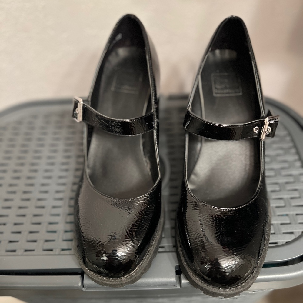 Dirty Laundry Black Patent Heels 9M